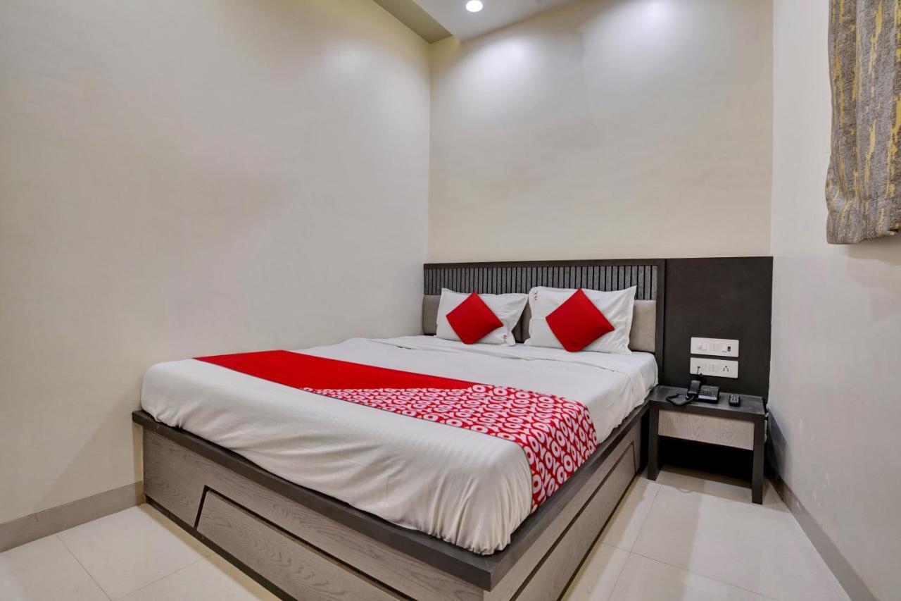 Super Hotel O Dhiman Residency Ulhasnagar Exterior photo