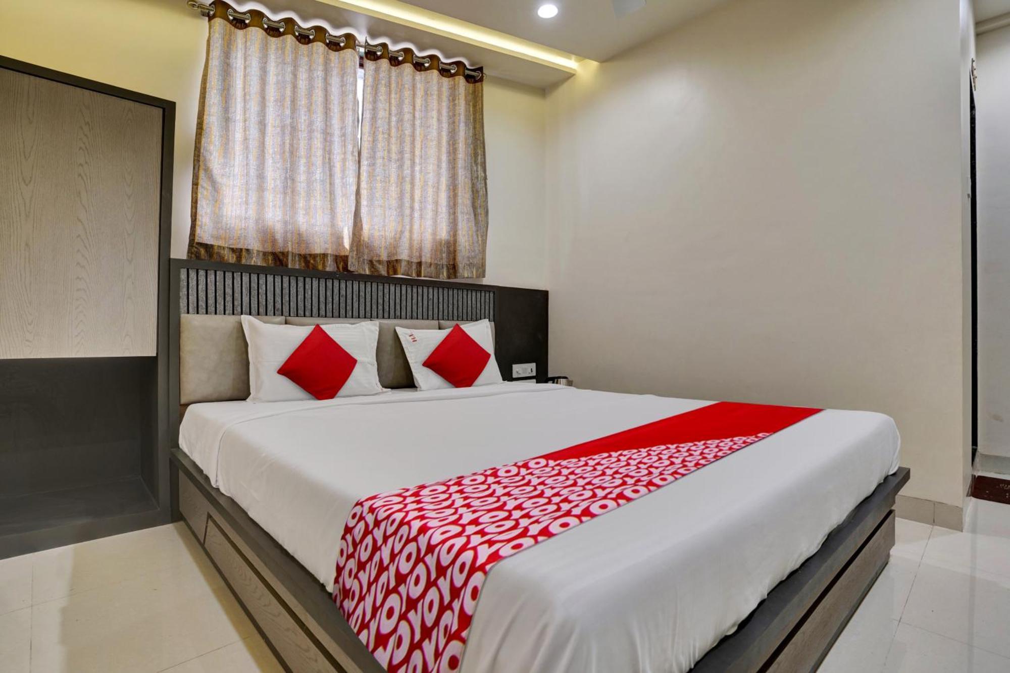 Super Hotel O Dhiman Residency Ulhasnagar Exterior photo