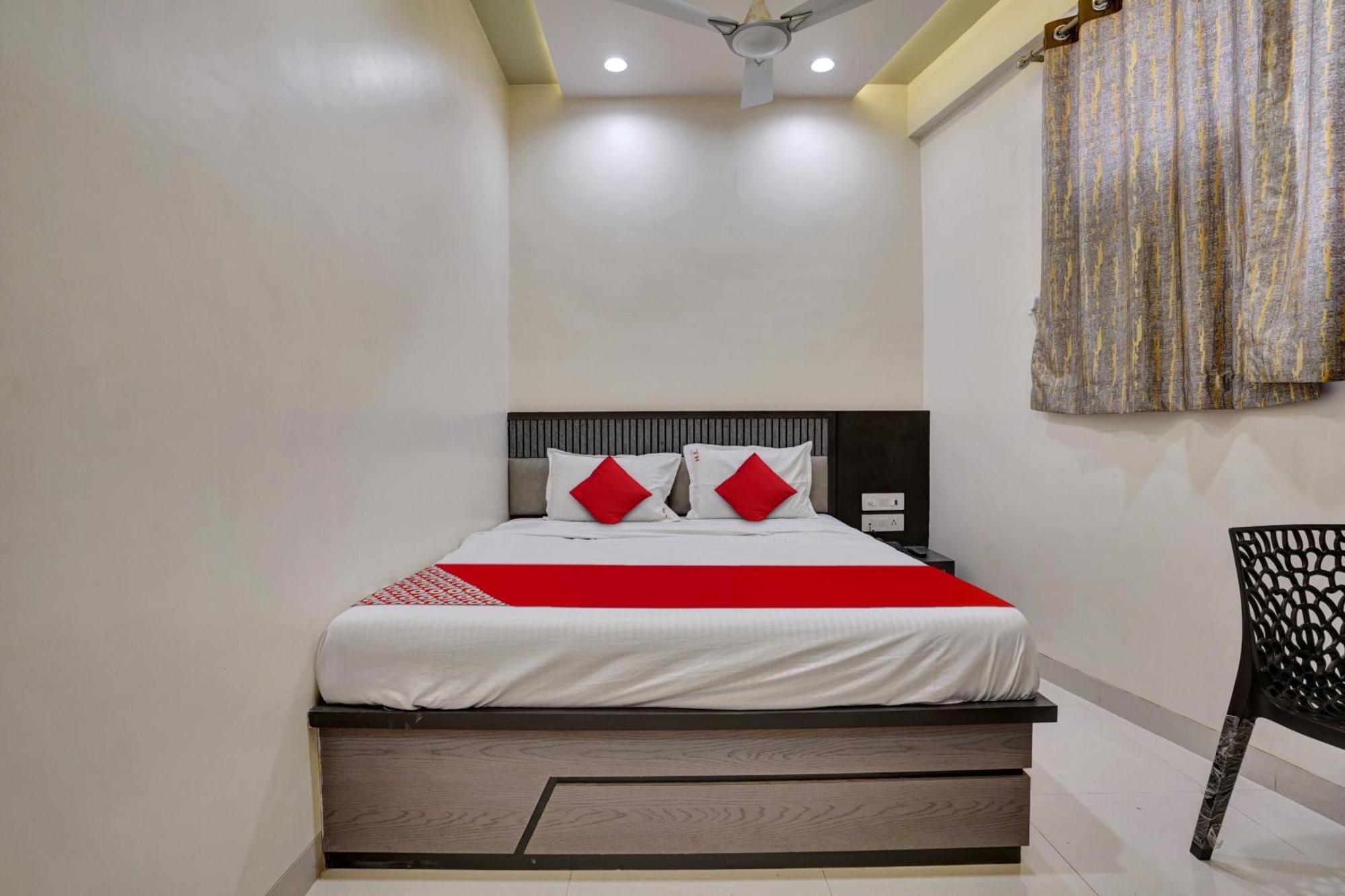 Super Hotel O Dhiman Residency Ulhasnagar Exterior photo